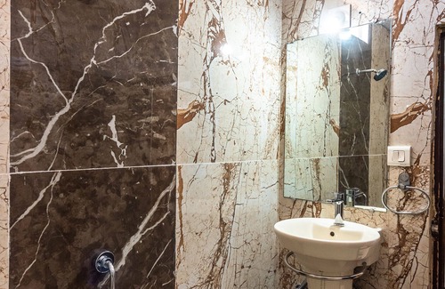 Mount Abu Hotel | Yorkshire inn