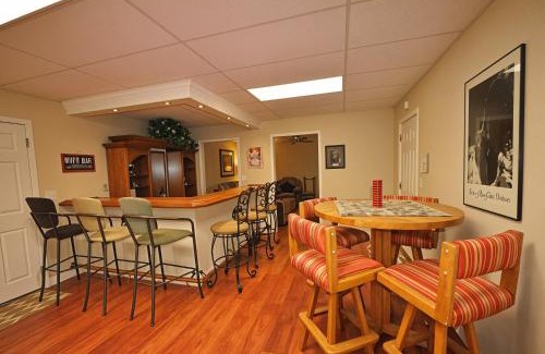 Groveland House | Yosemite Villa - Only 0,3 Miles from Lake Lodge Beach and Playground