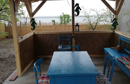 Jurilovca House | You are welcome in an authentic house with a fantastic lake view.
