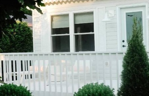 Southampton Cottage | Your boutique hideaway - The Summer House