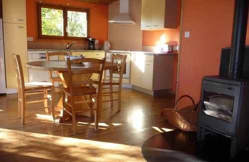 Bonlieu Ski Chalet | Your chalet 1500m from the waterfalls