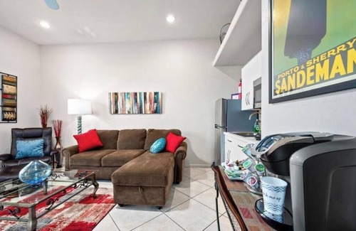 Paradise Valley Village Cottage | Your Cozy Place, Pool Work & Play, Scottsdale, Near Mayo Clinic