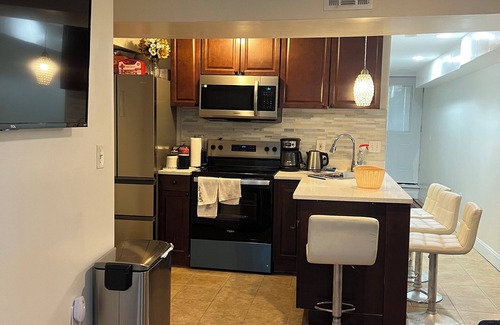 Gallaudet House | 🌆 Your DC Home Away from Home – Near Union Market, Dining & Landmarks.