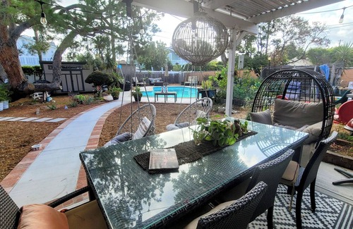 Sherman Oaks House | Your Gorgeous 1 Bedroom Suite Sherman Oaks Retreat!