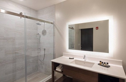 Winters House | Your Home Away From Home! Free Parking, Pet-Friendly Property