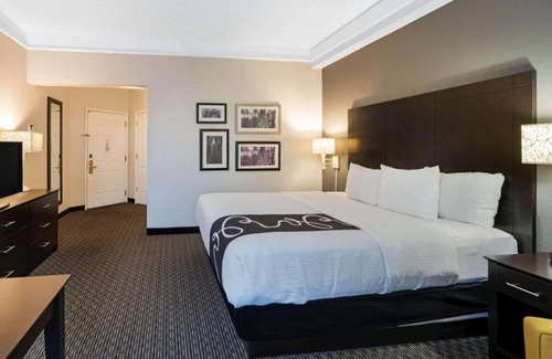 Superstition Springs House | Your Home Away From Home! 3 Convenient Units, Pool, Pets Allowed