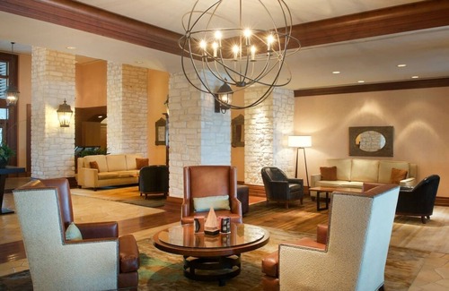 Lakeway Hotel | Your Home Away from Home! Onsite Parking, Pets Allowed, Pool!