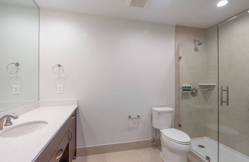 Islamorada Hotel | Your Islamorada Hideaway! Beachfront Accommodation - Onsite Pool, Parking