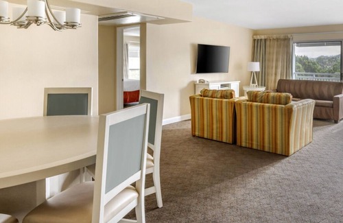 Canyon Corridor Resort | Your Next Palm Springs Getaway! 3 Spacious 2BR Suites w/ Balcony | Spa & Pools