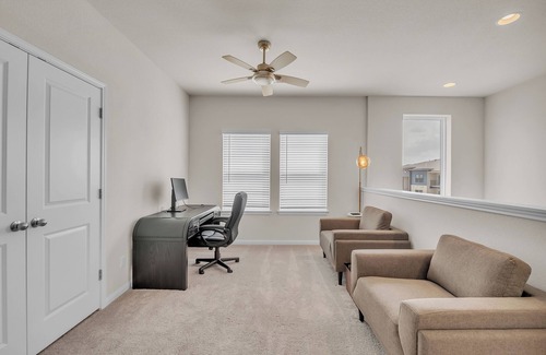 Hutto House | Your Private Oasis- 3 Bedrooms, 3 Bathroom of Pure luxury! Elegant and Spacious.