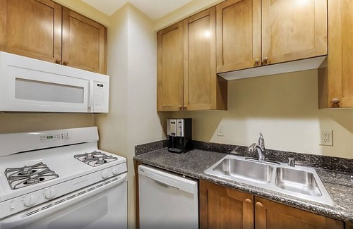 Enterprise Hotel | Your Resort in Vegas Near the Strip:Explore,Relax!Swim,Onsite Pool!2 Units
