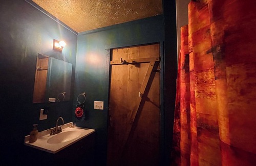 Tipp City Cabin | Your Tranquil Abode on the Holiday Road