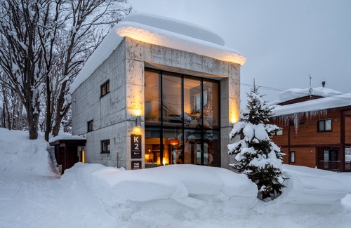 Hirafu House | Yuki Uchi by H2 Life