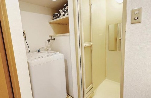 Nishishinsaibashi Apartment | Yuri Guest House