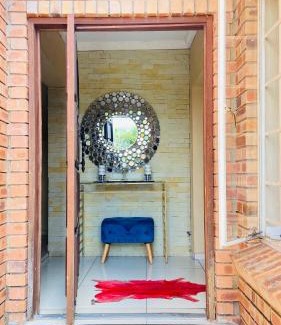 Hazyview House | Yvee Guesthouse