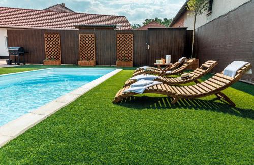 Morahalom Villa | Zöld Gerle ház Mórahalom