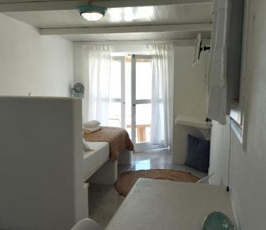 Kimolos House | Zacharias Seaside Studio Kimolos