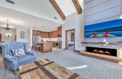 Lakeside Park Apartment | Zalanta Resort at the Village
