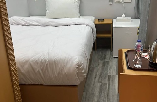 Cairo Hotel | Zamalek House HotelnEconomy Small Single