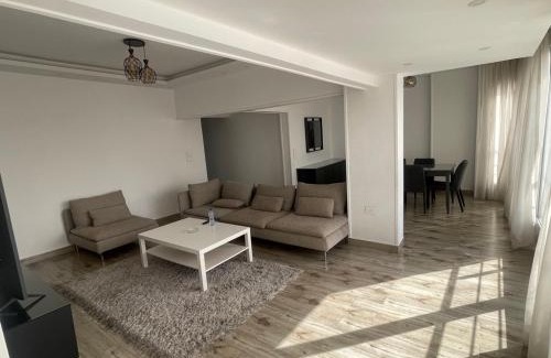 Zamalek Apartment | Zamalek Two-Bedroom Apartement Nile View