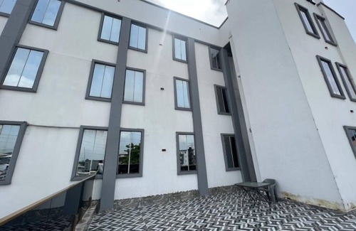 Ofin Apartment | zarmmak