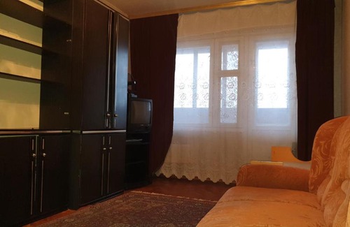 Pozniaky Apartment | Zdolbunovskaia 11