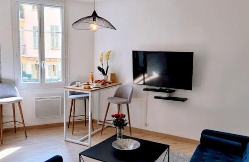 Quartier du Port Apartment | Ze Perfect Place - Confortable appartement 2 CHB - Asc - Port - Garibaldi