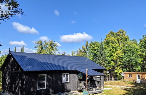 Cayamant House | Zen Forest Retreat