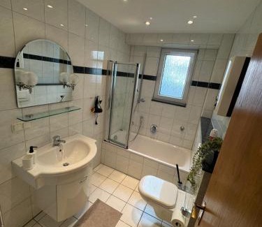 Suedviertel Apartment | Zentral in Essen! 5 Gehminuten vom Bahnhof! WH1
