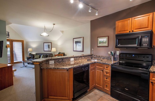 Winter Park Condo | Zephyr Mountain Lodge, Condo | 2 bedroom Continental Divide Views (Select Rated Condo 2608)