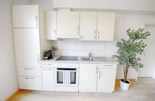 Langstrasse Apartment | ZH Kuenzli - Stauffacher HITrental Apartment