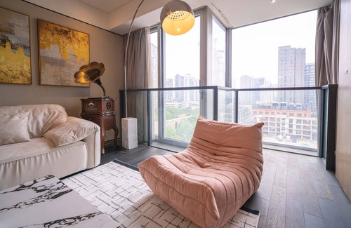Downtown Shanghai Apartment | ZHome-Luxury Three bedroom Suite