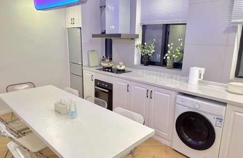Downtown Shanghai Boat Rental | ZHome-Three floors 4 bedrooms-Near the Bund