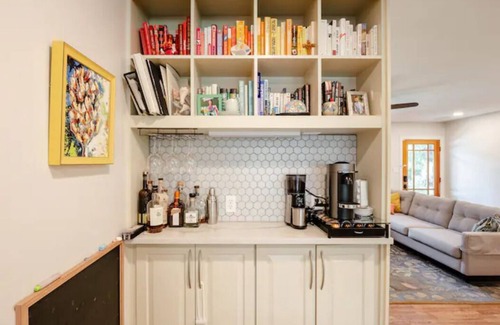 Zilker House | Zilker Getaway: Saltwater Pool and Walk to ACL