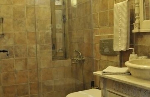 Ayvalik Hotel | Ziyabey Konagi