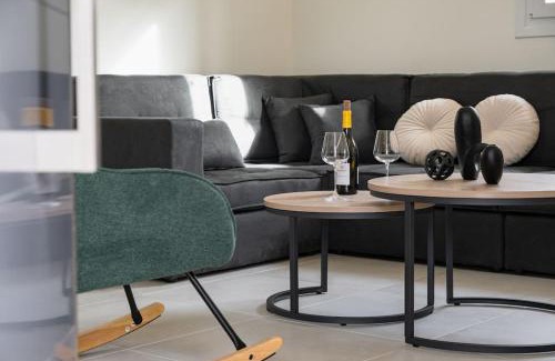 Heraklion Apartment | ZoelGrek Luxury Suite 1