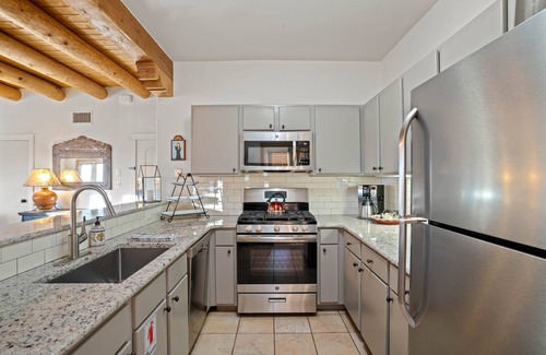 Downtown Santa Fe Hotel | Zona Rosa 75/76 combination unit