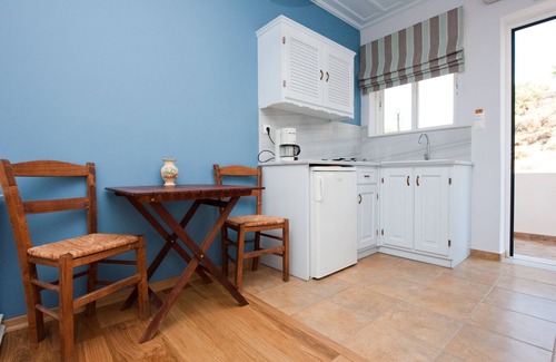 Limnos House | Zorbas Volissos Apartments Chios