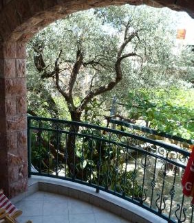 Sveti Stefan Apartment | Zoro Apartments