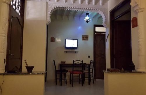 Menara Apartment | Zwina Appart, A Small, Cozy Family Nest