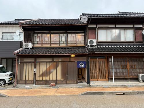なごらーれ放生津屋