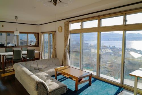 諏訪絶景ハウス - Suwa Panorama House