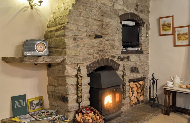 1 bedroom accommodation in Woolston, near Church Stretton