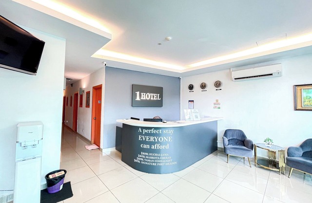1 Hotel Mahkota Cheras