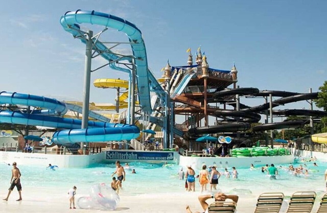 10 Min to Sea World & Lackland, Pets OK, Sleeps 12