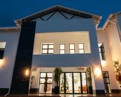 10 on Pauling Hotel Bulawayo