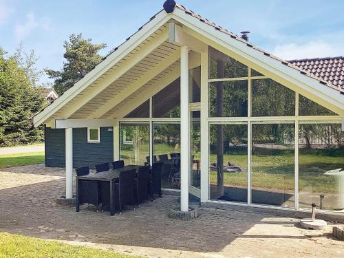 10 person holiday home in Væggerløse-By Traum