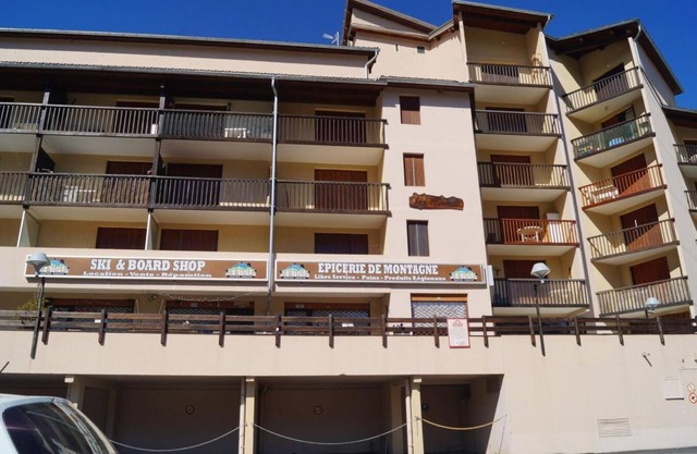 10m from ski slopes, 2nd floor, terrace, tv, 28m², Sauze - Super Sauze