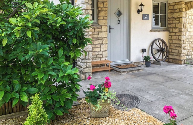 2 bedroom accommodation in Cheltenham