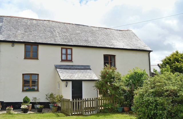 2 bedroom accommodation in Cheriton